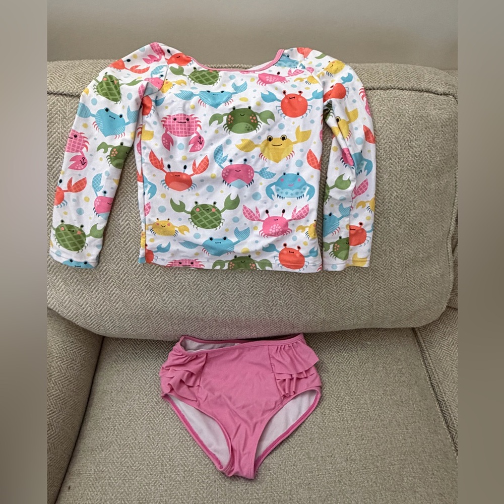 Long-Sleeve Kids Rash Guard Set - Pink Multi Crab Print